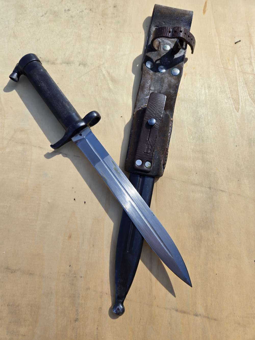 Swedish Military Mauser bayonet extra fine condition original frog-img-23