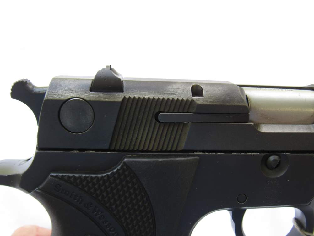 1994 Smith & Wesson 915 9mm $.01 Start No Reserve-img-16