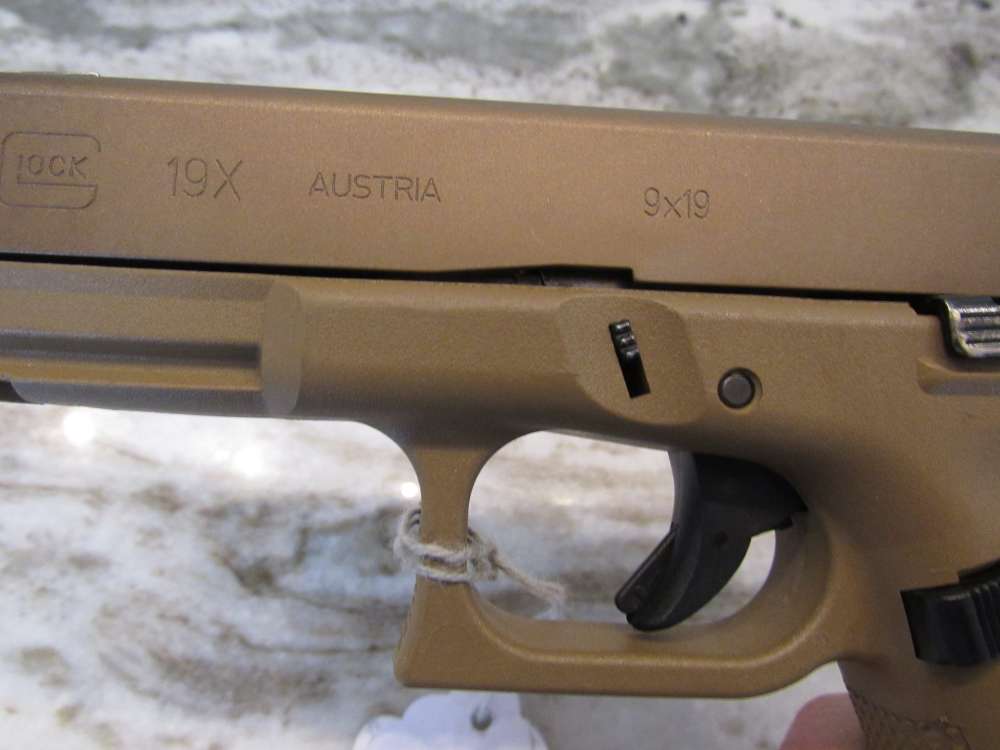 Glock 19X G5 9MM w/4.02"Brl Night Sights $.01 Start No Reserve-img-2
