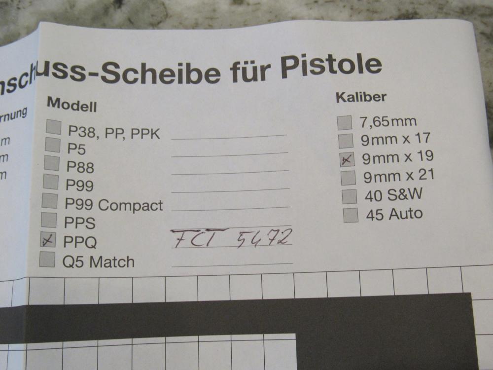 Walther Arms PPQ M2 9MM 4"Brl Night Sights w/3 Mags in Box No Reserve-img-2
