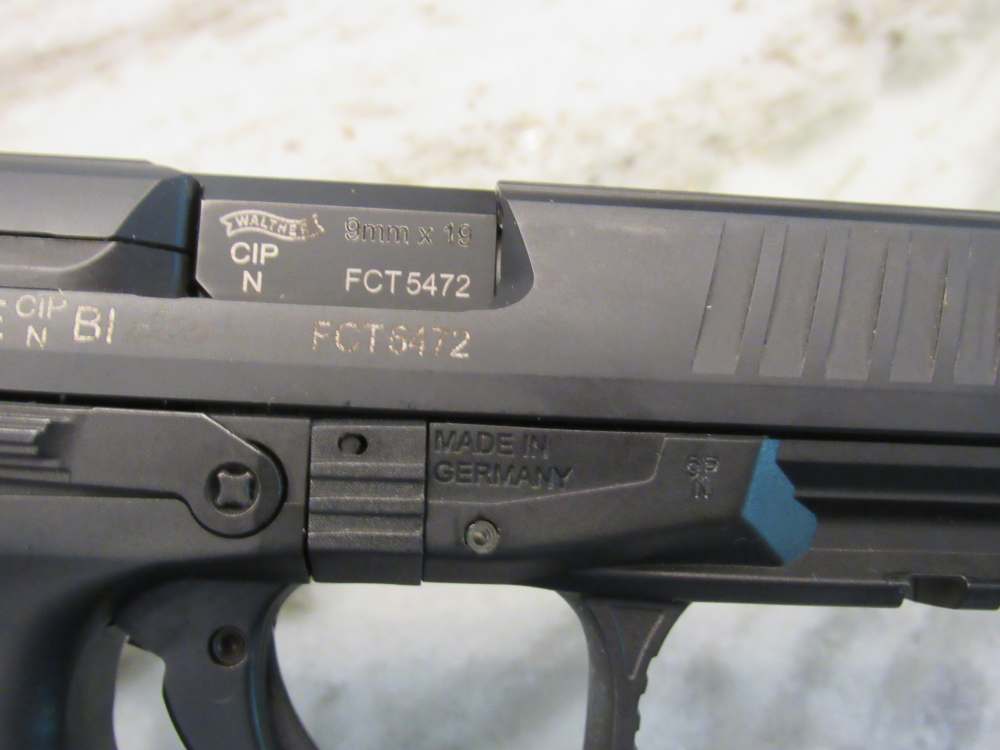 Walther Arms PPQ M2 9MM 4"Brl Night Sights w/3 Mags in Box No Reserve-img-21