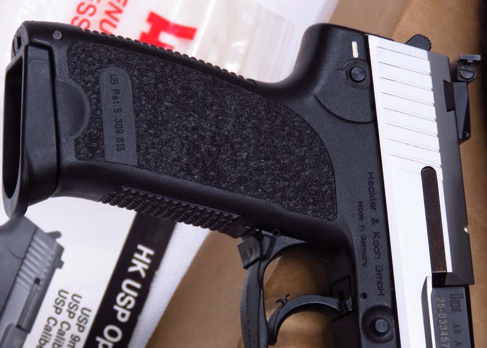 GRAIL H&K - NEARLY NEW FIRST YEAR 1997 USP MATCH 45 Two Tone SS W/ Orig Bag-img-5