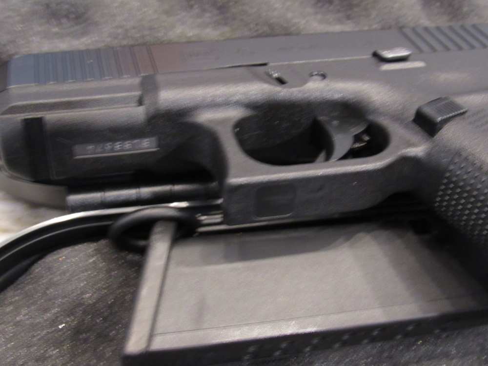 In Case Glock G45 9mm w/Night Sights 3 mags & Accessories No Resv-img-11
