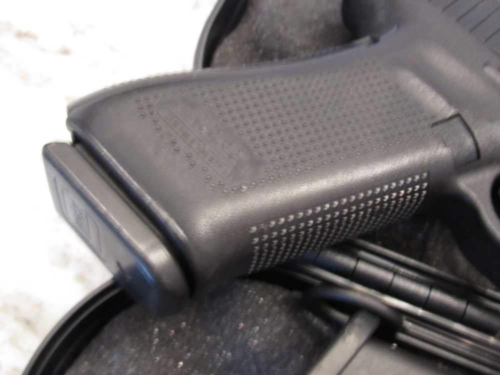 In Case Glock G45 9mm w/Night Sights 3 mags & Accessories No Resv-img-3
