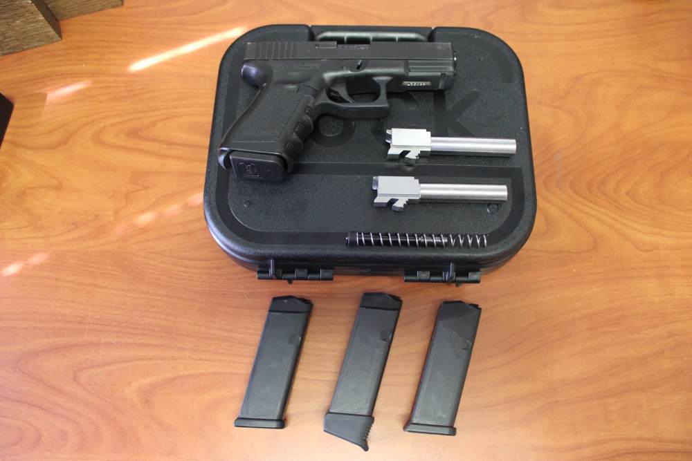 Glock 23 Gen 3 .40 S&W W/ 2 Extra Barrels & Lasermax Guide Rod-img-0