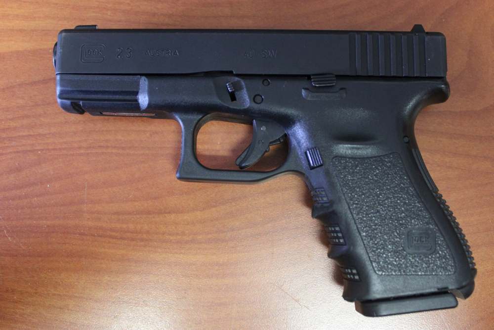 Glock 23 Gen 3 .40 S&W W/ 2 Extra Barrels & Lasermax Guide Rod-img-6