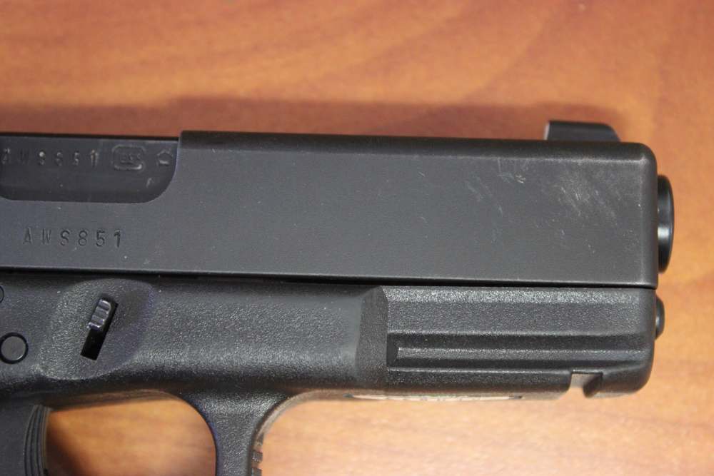 Glock 23 Gen 3 .40 S&W W/ 2 Extra Barrels & Lasermax Guide Rod-img-2