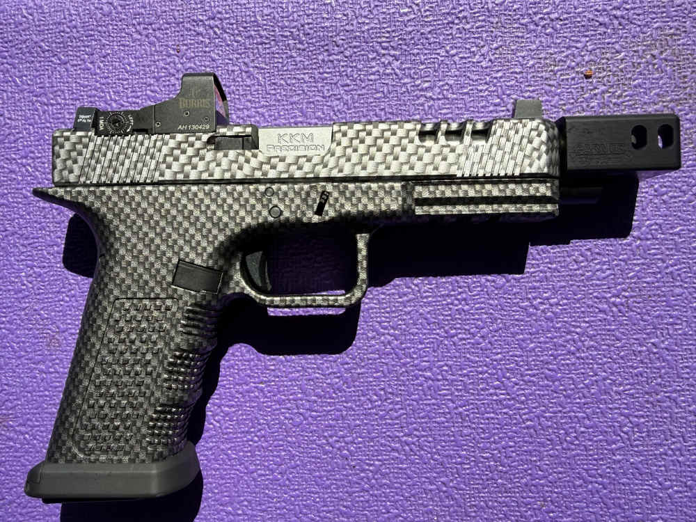 Glock 22 40S&W with modifications (never fired closet queen)-img-1