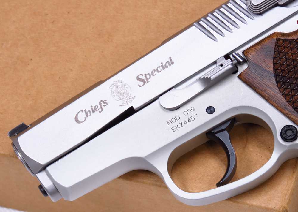 UNCOMMON & BEAUTIFUL S&W Cheifs Special CS9 9MM W/ Gorgeous Wood MINT Semi-img-8