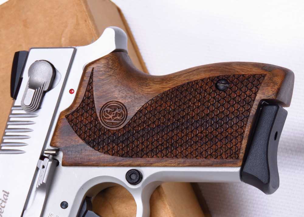 UNCOMMON & BEAUTIFUL S&W Cheifs Special CS9 9MM W/ Gorgeous Wood MINT Semi-img-6