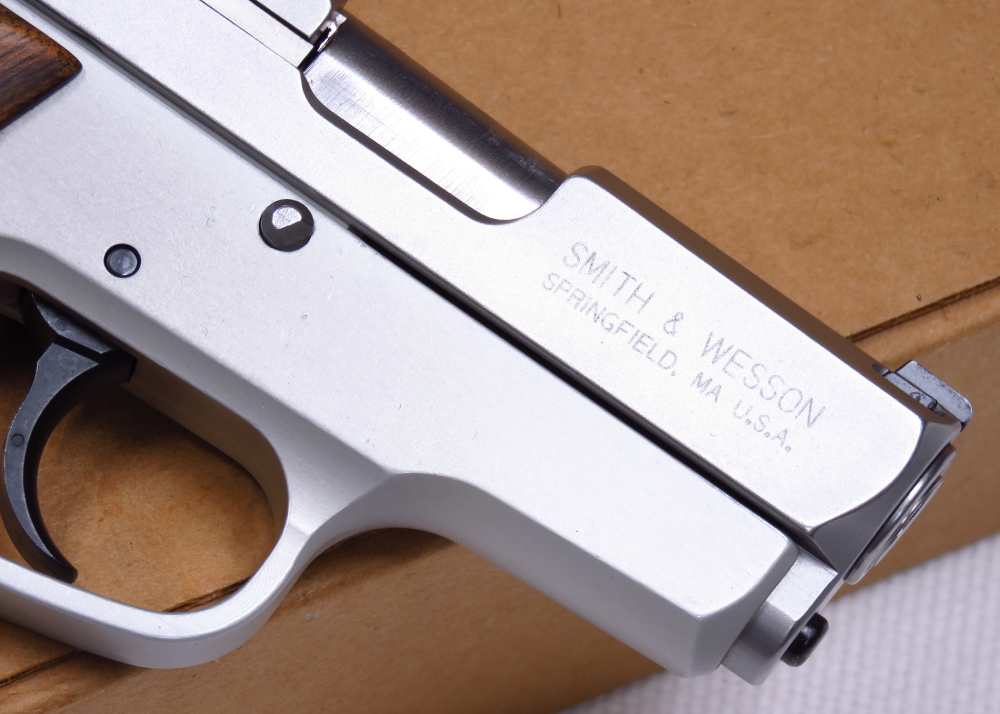 UNCOMMON & BEAUTIFUL S&W Cheifs Special CS9 9MM W/ Gorgeous Wood MINT Semi-img-9