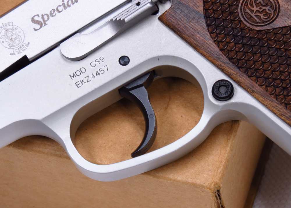 UNCOMMON & BEAUTIFUL S&W Cheifs Special CS9 9MM W/ Gorgeous Wood MINT Semi-img-14