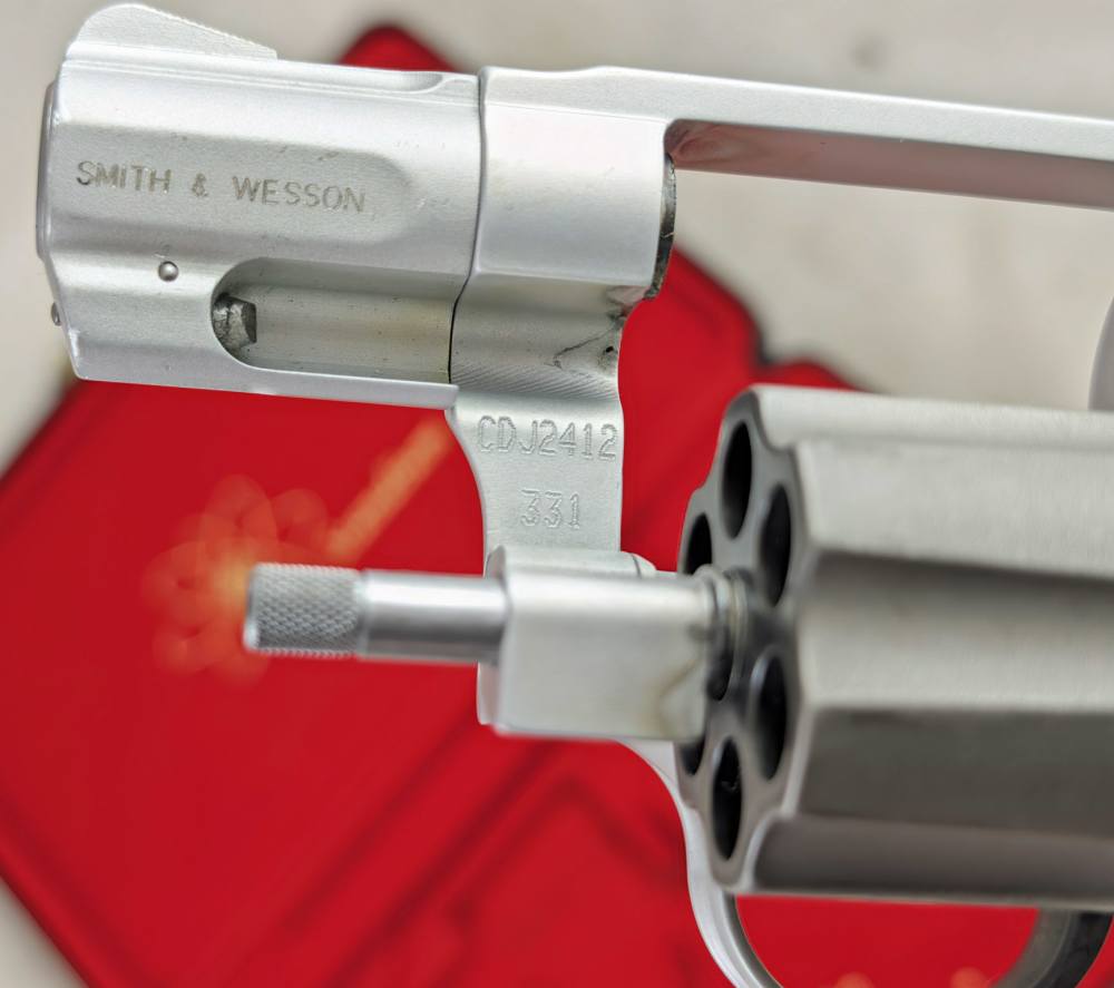 1999 Smith & Wesson 331 2" 32 H&R Mag Scandium Titanium AirLite Sc S&W-img-7