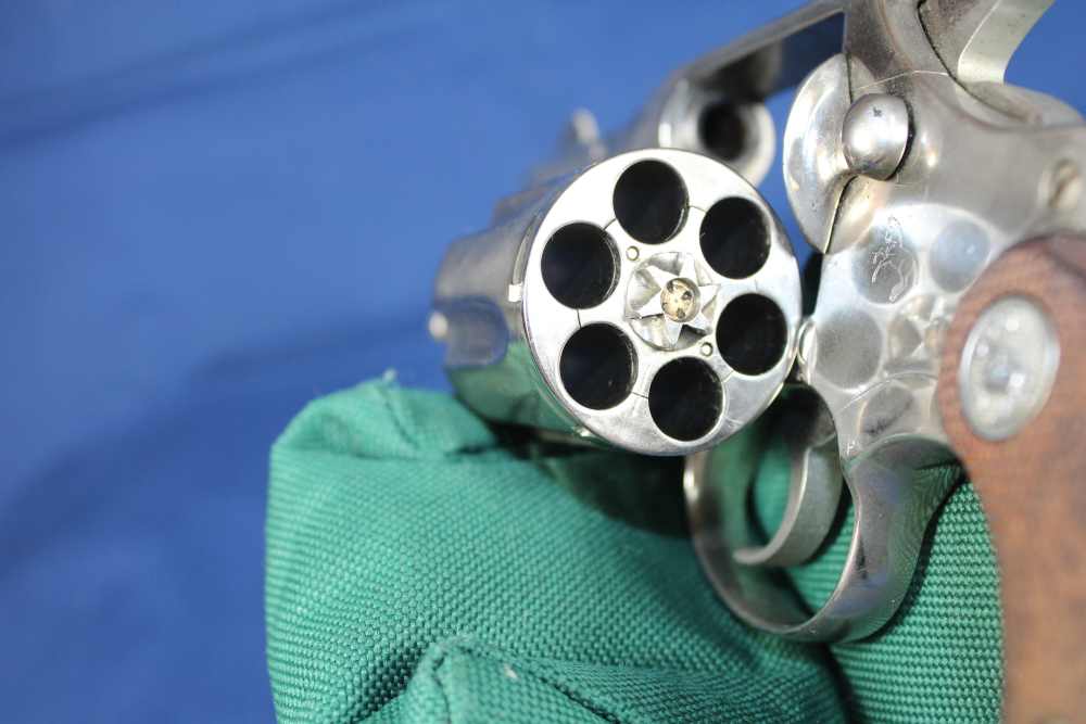 Colt Detective Spl, cal 38 Spl, rare 3” barrel, rare nickel, made 1970, C&R-img-34