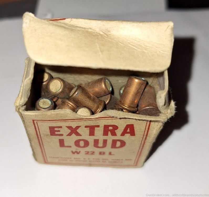 (43) rounds VINTAG BOX OF OLD WINCHESTER 22 EXTRA LOUD BLANKS-img-2