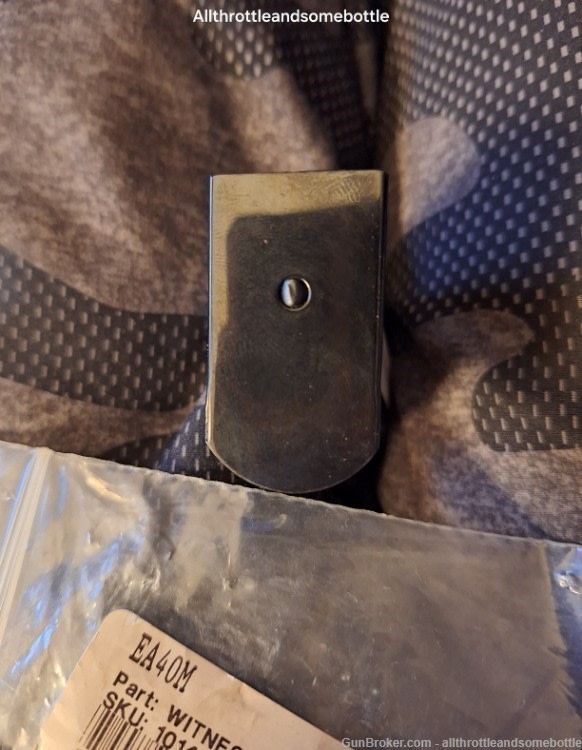 (2) LIKE NEW EAA /TANFOGLIO 40S&W 12RD MAGAZINES-img-3