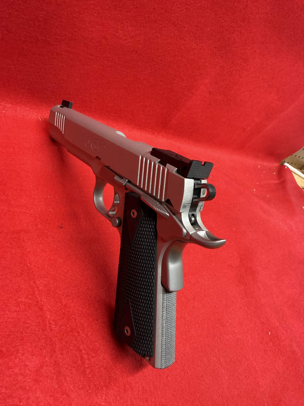 Used Kimber 1911 Rimfire Target 5" 22lr Stainless Semi Auto Adjustable sigh-img-4