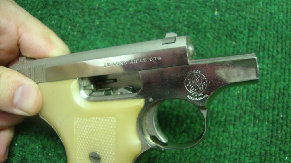 Smith & Wesson Model 61 Escort 22LR with orig box-img-11