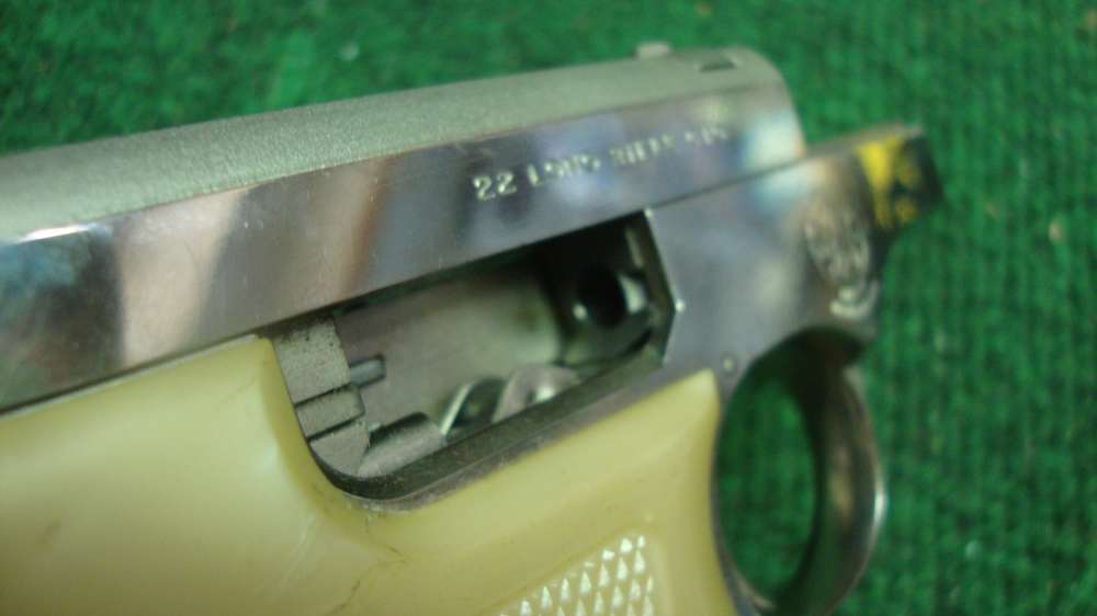 Smith & Wesson Model 61 Escort 22LR with orig box-img-13