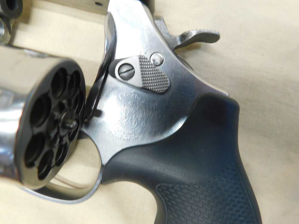 Smith & Wesson 648-2, 22 Mag-img-3