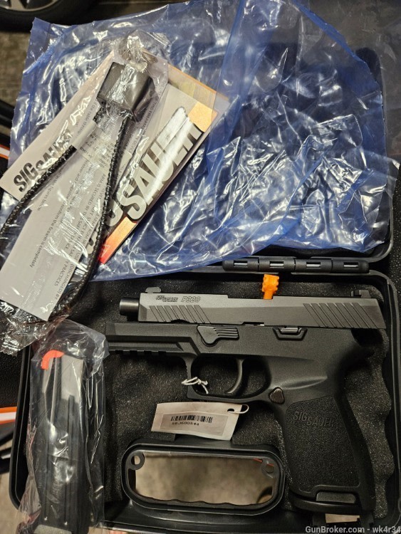 Sig Sauer P320 Compact 9mm (2) 15 rounds mags. P229 M&P G19-img-0
