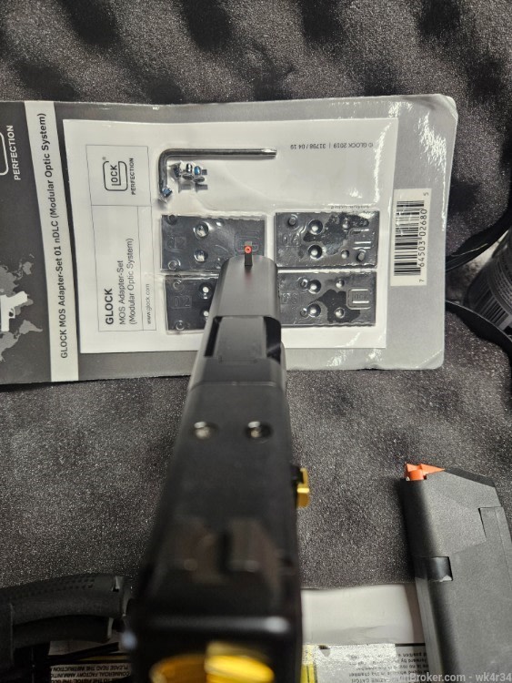 Discontinied G19 Gen 5,  cowitness sights and Tyrant Tactical Controls -img-2