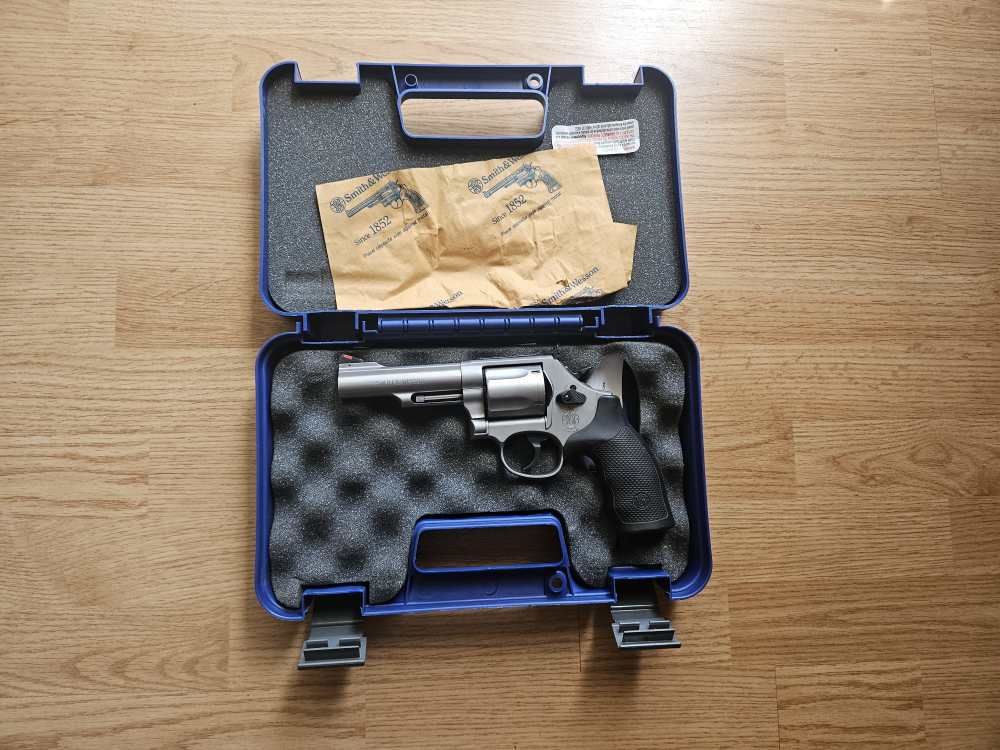 LNIB S&W 69 Combat 4.25" .44 S&W Mag/Spl 5 rd-img-0