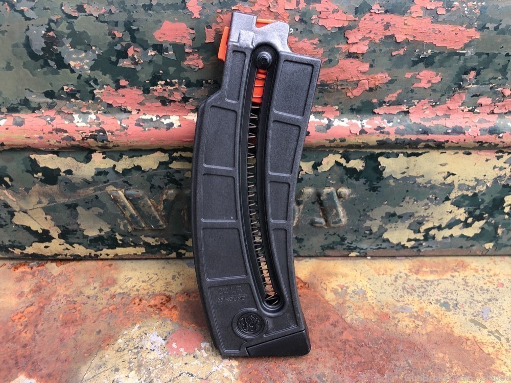Smith & Wesson S&W M&P .22 L/R 25rd Mag-img-0