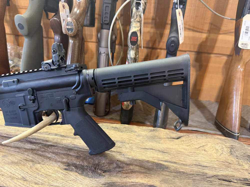 Colt LE6940 5.56 NATO LE Carbine 2013 config BNIB-img-1
