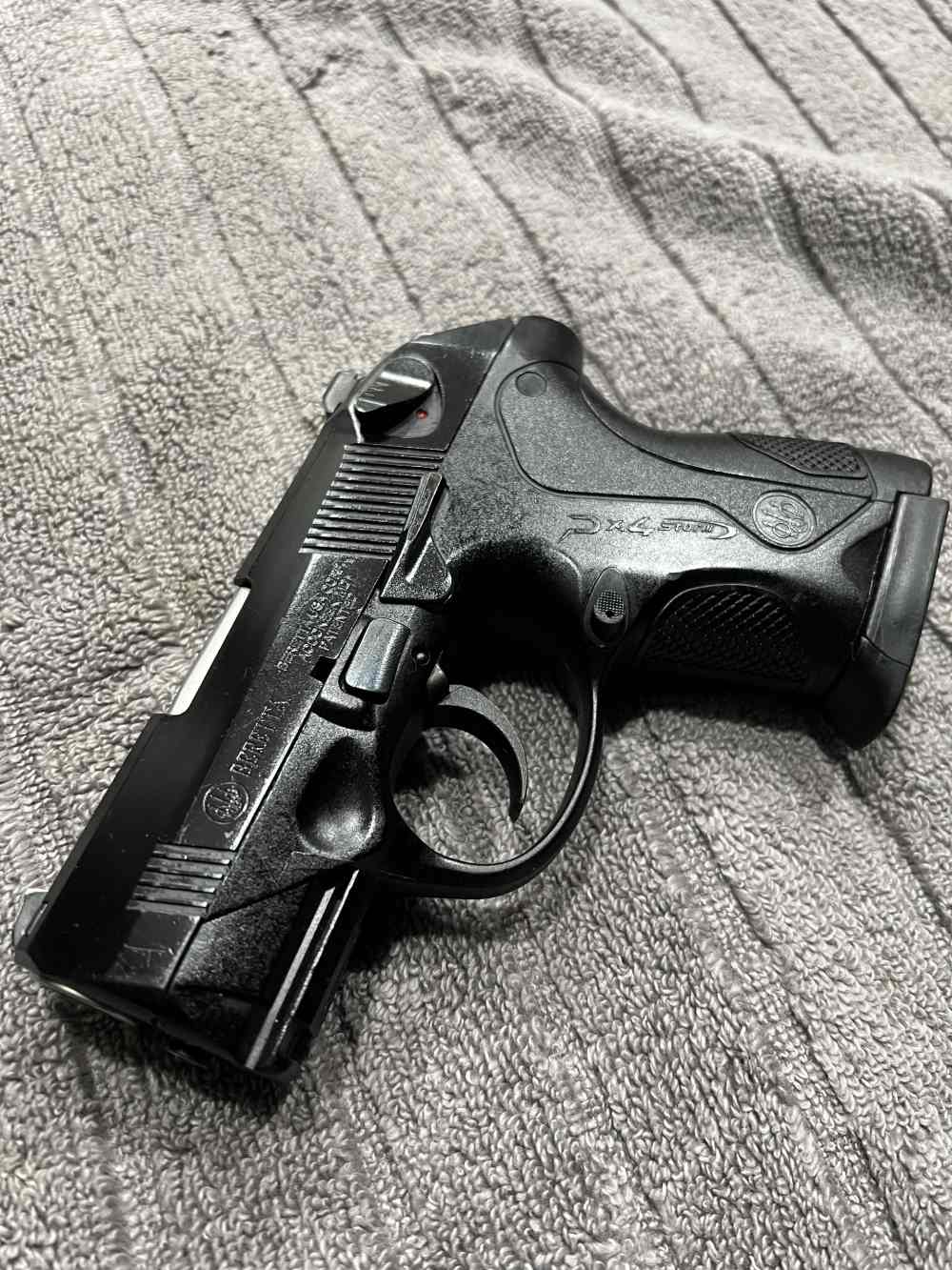 Beretta PX4  Sub Compact 9mm-img-1