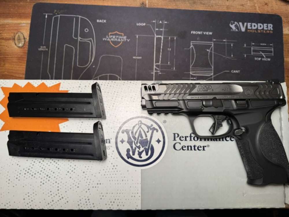 NIB M&P M2.0 Performance Center Compact Metal Carry Comp-img-0