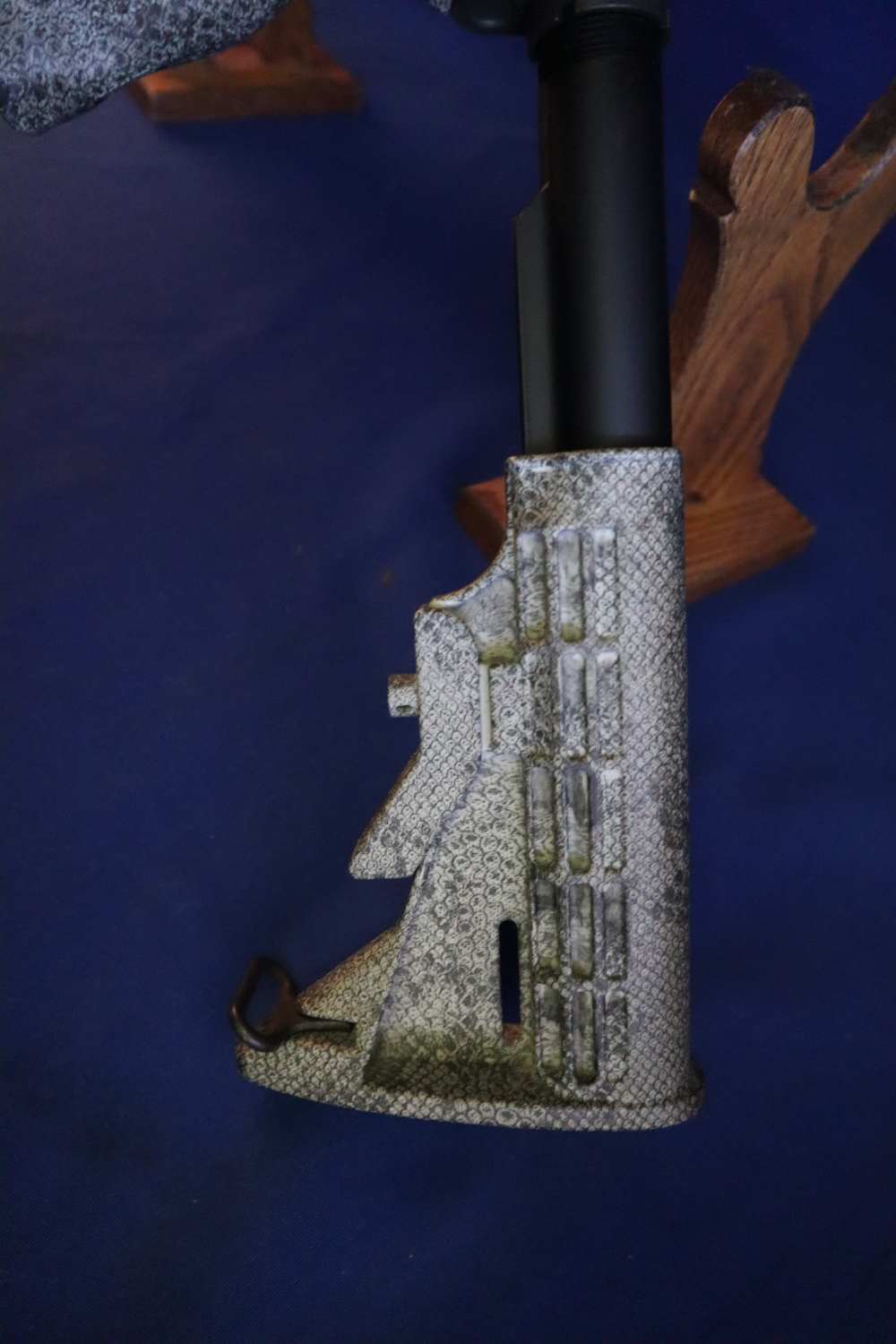 Bushmaster xm15 e2s snake skin factory finish in 98% minty condition -img-27