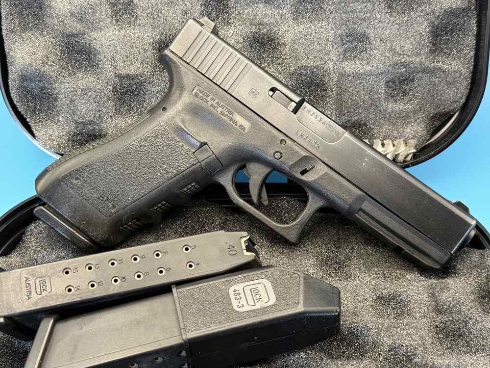 Glock 22 Gen 3 .40 S&W G22 Gen3 40S&W Police Trade In-img-1