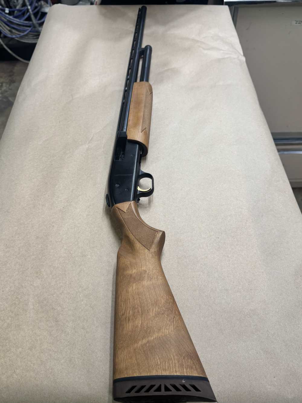 Mossberg 500C 20 ga Pump Shotgin GOLD TRIGGER 26" barrel -img-0