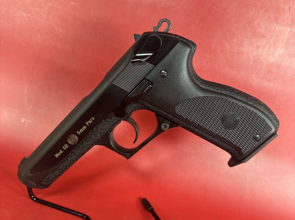 Steyr GB 9MM 5.25" 2-18 Rd Mags. Excellent Condition-img-1