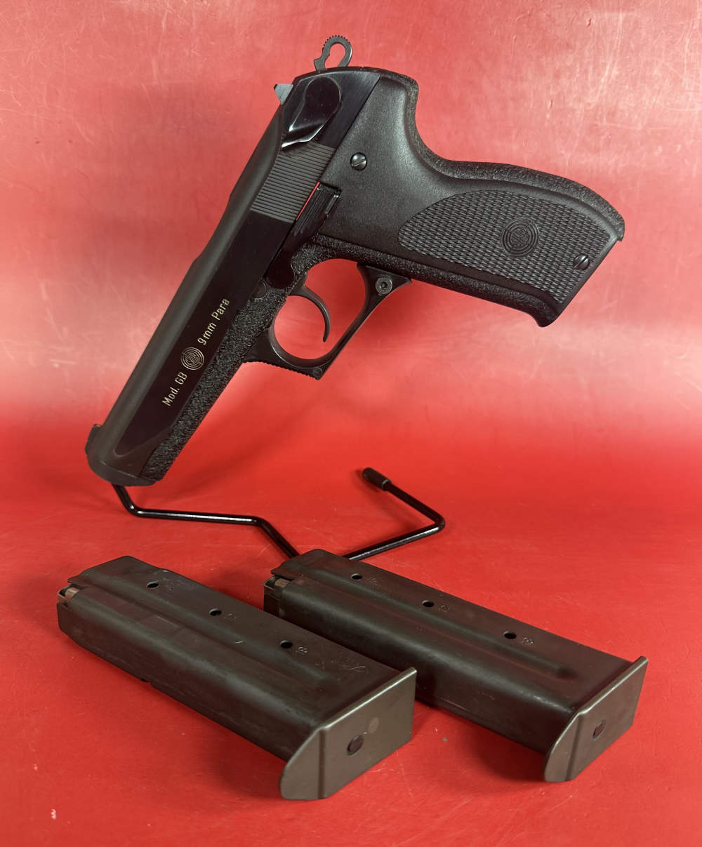Steyr GB 9MM 5.25" 2-18 Rd Mags. Excellent Condition-img-0