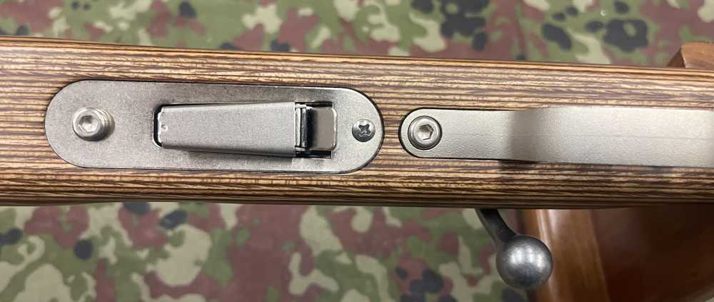 Savage Model 93 BTVSS 22 Magnum with box-img-19