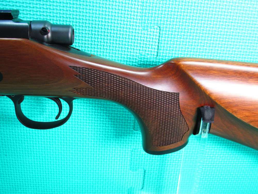 Scarce Remington Model 700 CDL 7mm-08 Blued 24” Made in 2004 Bolt Action -img-13