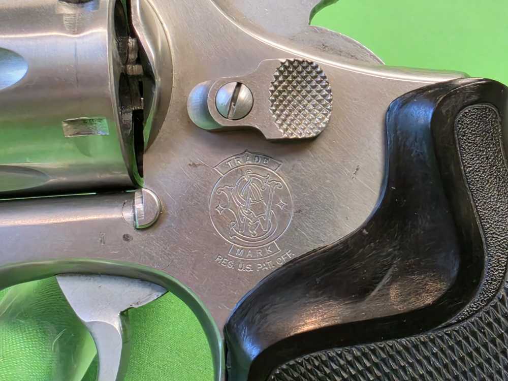 Smith & Wesson Model 66-3 Combat Magnum - .357 Mag - 2.5" Snub Nose-img-5
