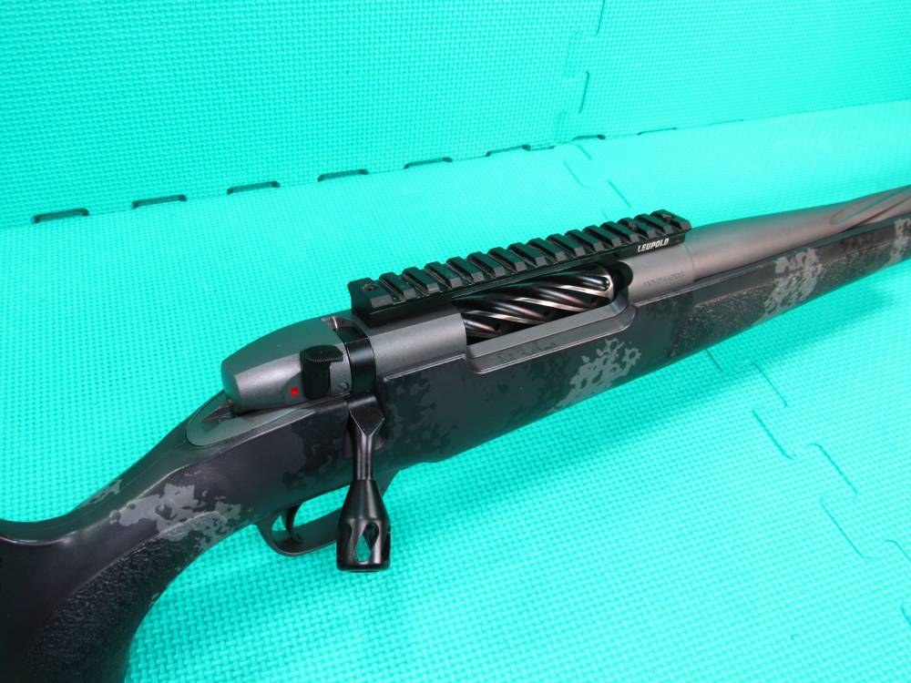 Weatherby Mark V Live Wild Carbon 28 Nosler Gray 26” Bolt Action Very Nice!-img-43