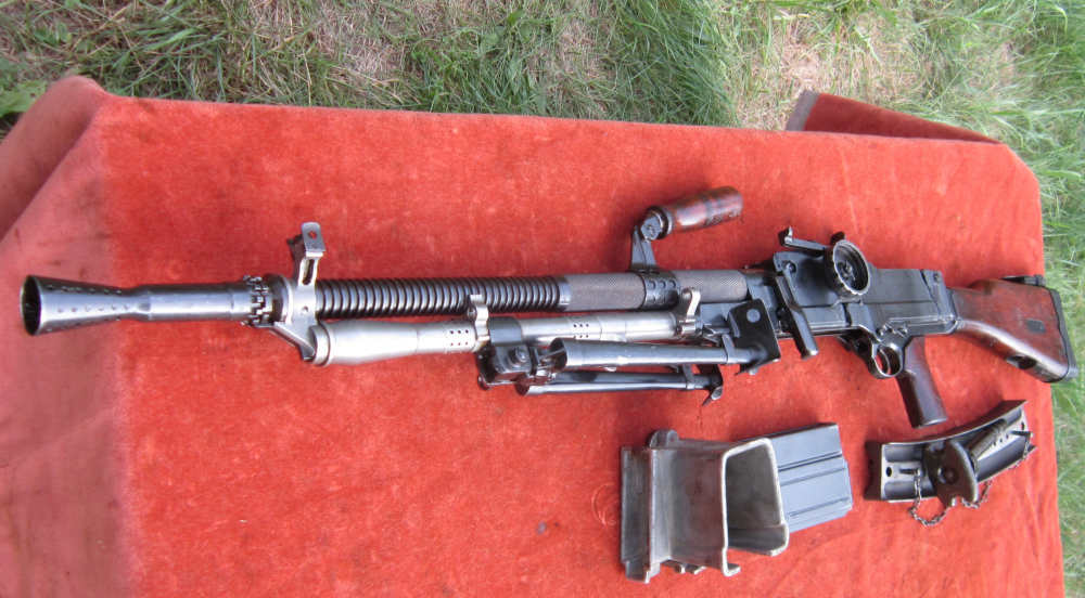 Czech VZ ZB-30 parts kit w/good Orig Barrel, mag, loader, bipod, monopod-img-36