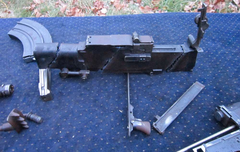 WW2 Vickers Berthier LMG parts kit, good barrel, bipod, mags,payments avail-img-34