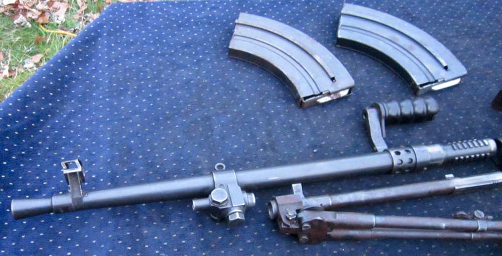 WW2 Vickers Berthier LMG parts kit, good barrel, bipod, mags,payments avail-img-19