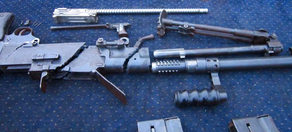 WW2 Vickers Berthier LMG parts kit, good barrel, bipod, mags,payments avail-img-23