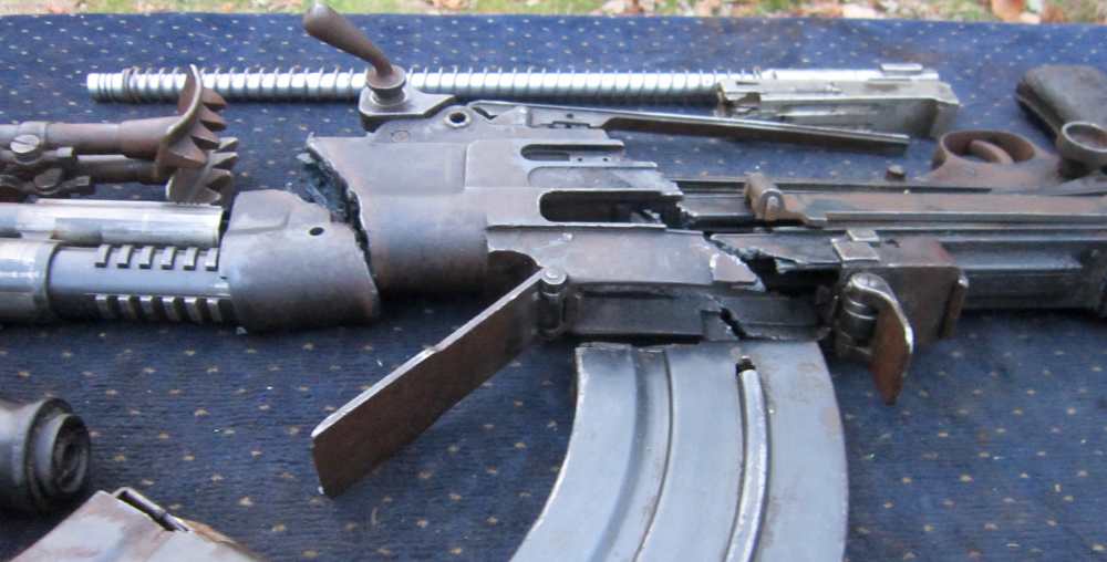 WW2 Vickers Berthier LMG parts kit, good barrel, bipod, mags,payments avail-img-10