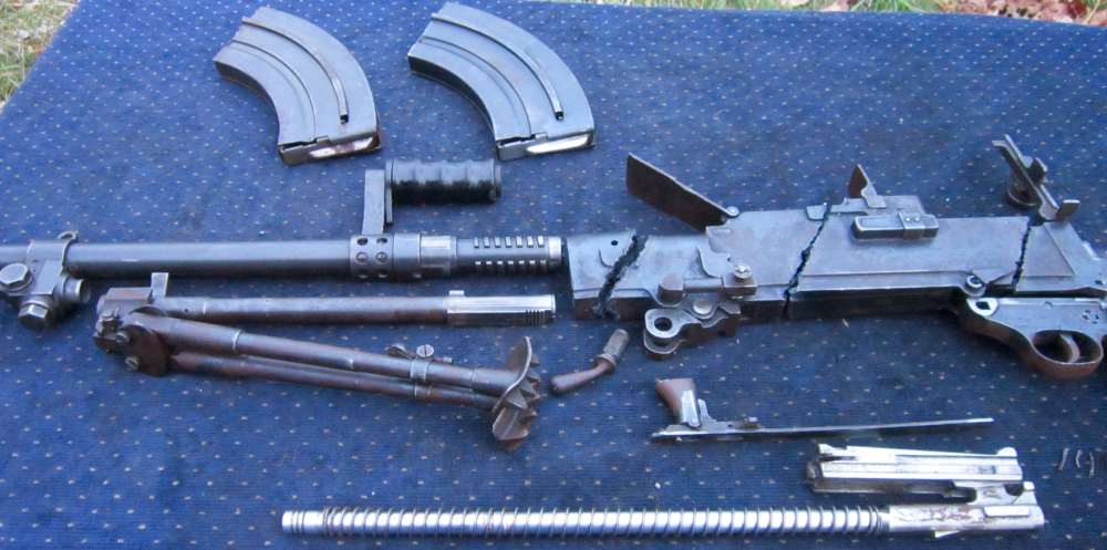 WW2 Vickers Berthier LMG parts kit, good barrel, bipod, mags,payments avail-img-17