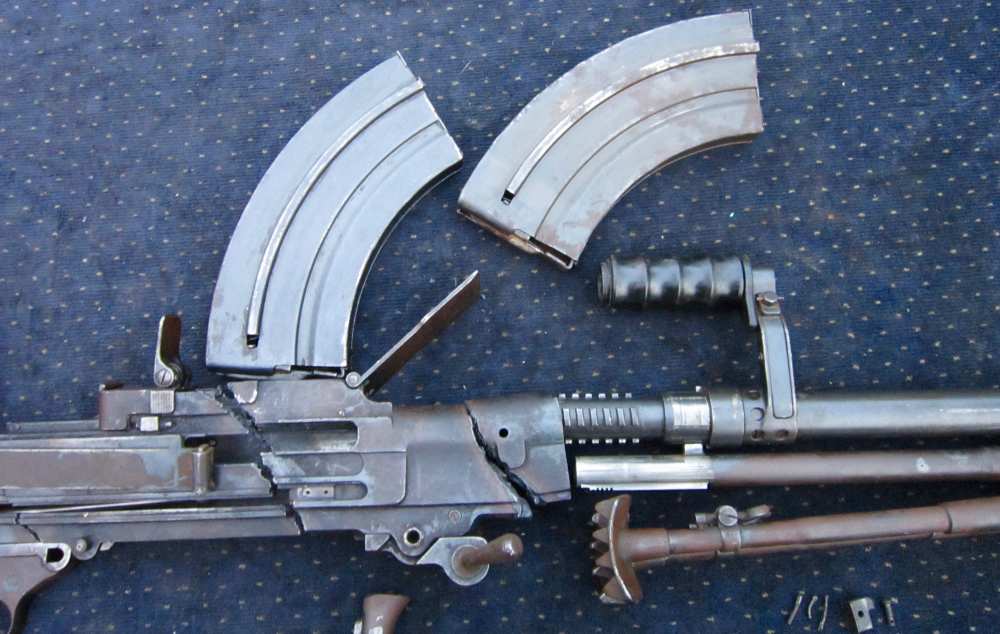 WW2 Vickers Berthier LMG parts kit, good barrel, bipod, mags,payments avail-img-4