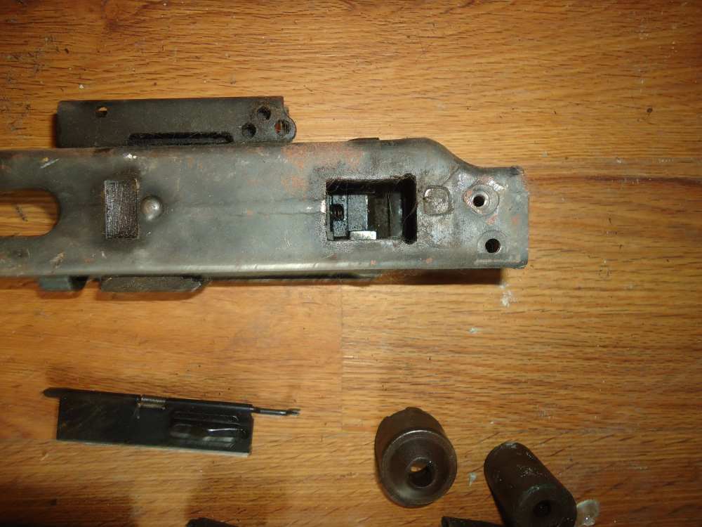 mg42/m53 parts kit excellent with long cut shroud bakelite stock-img-5