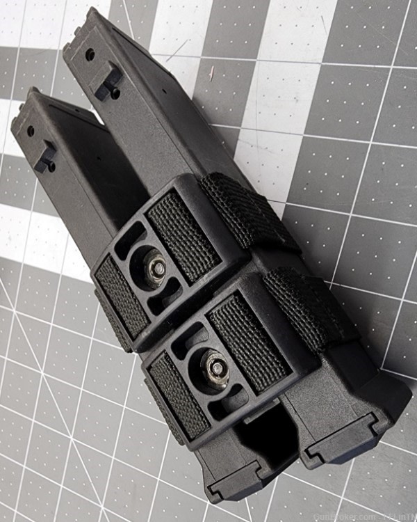 HK  USC Heckler and Koch  TWO USC 10 rounds Magazines set up 20 rounds-img-1