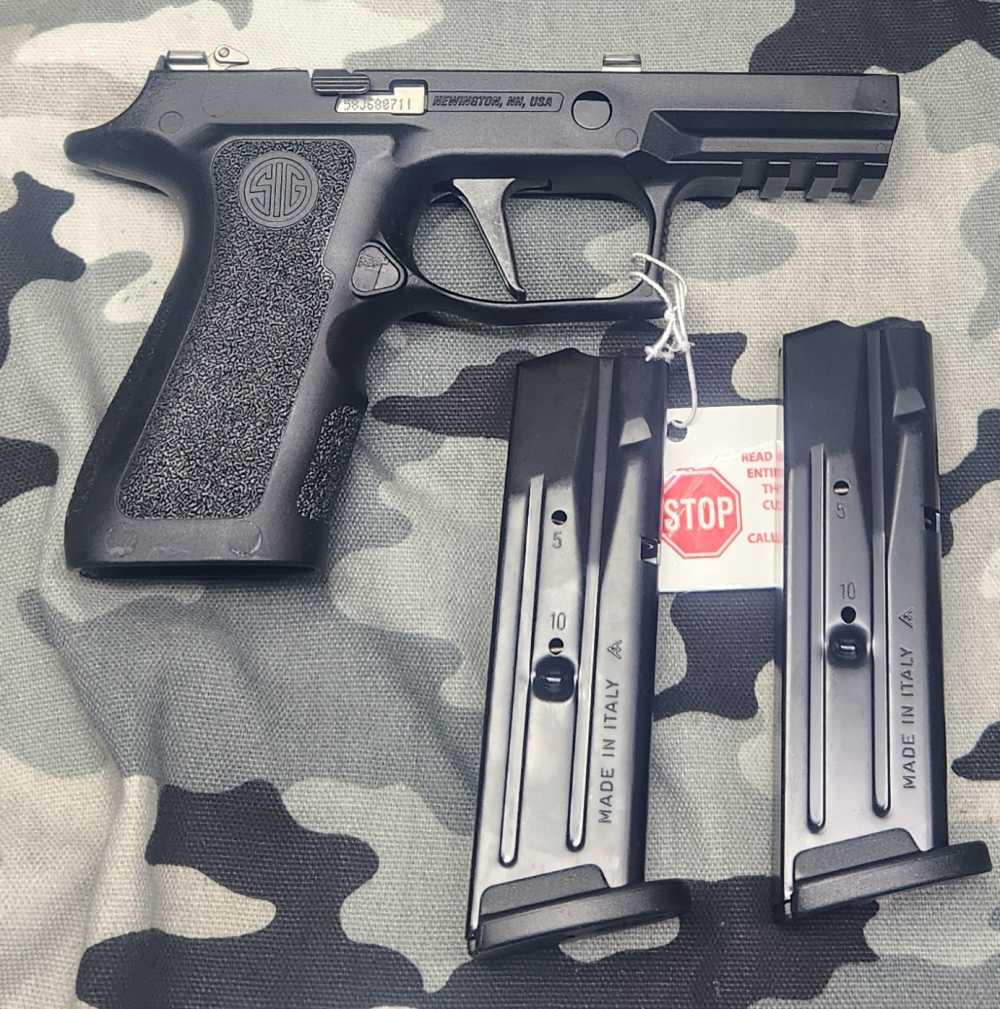 Sig P320 X Compact Complete Frame FSU 9MM Included 2 mags FLAT Trigger  New-img-0